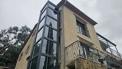 PREMIER Ascenseurs - Spécialiste Etude Installation Ascenseur Privatif Élévateur PMR Fauteuil Monte-escalier